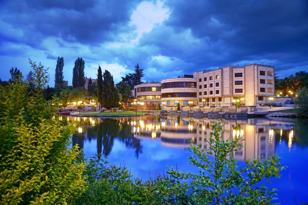 Park Hotel Stara Zagora Luaran gambar The Inn at Laurel Point